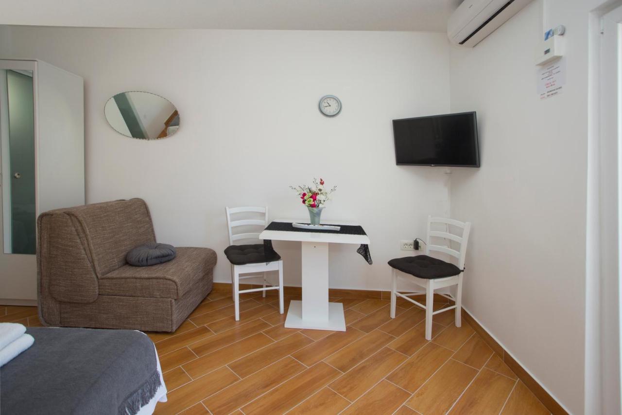 Guest House Kuseta Split Exterior photo